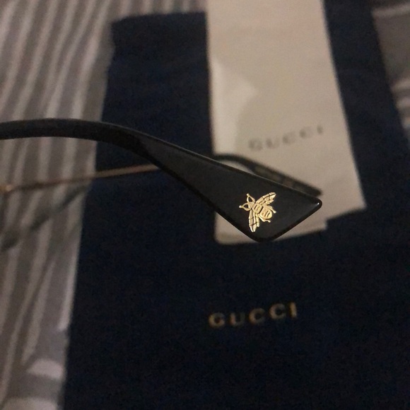Gucci Sunglasses - Picture 4 of 6